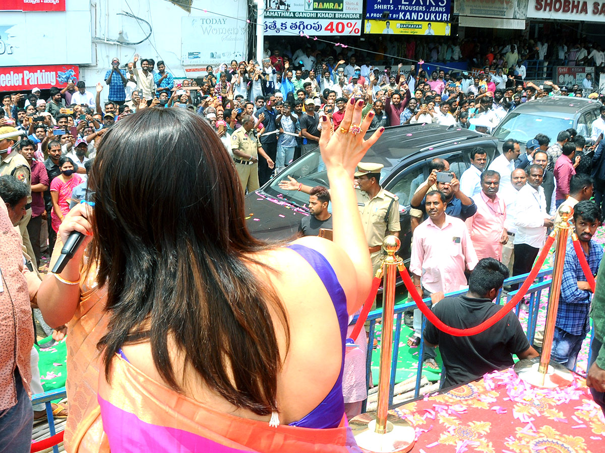 Anusuya and Heba Patel at Kurnool - Sakshi17