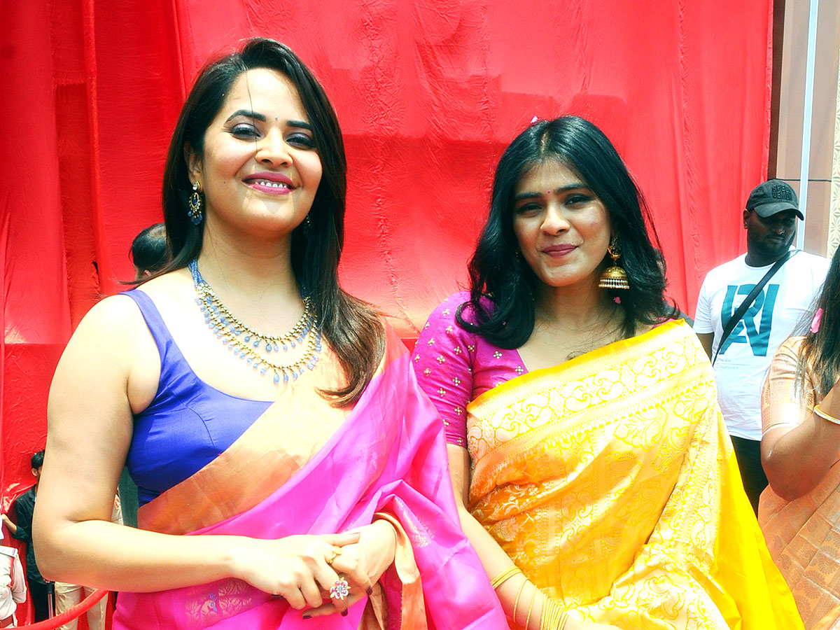 Anusuya and Heba Patel at Kurnool - Sakshi8