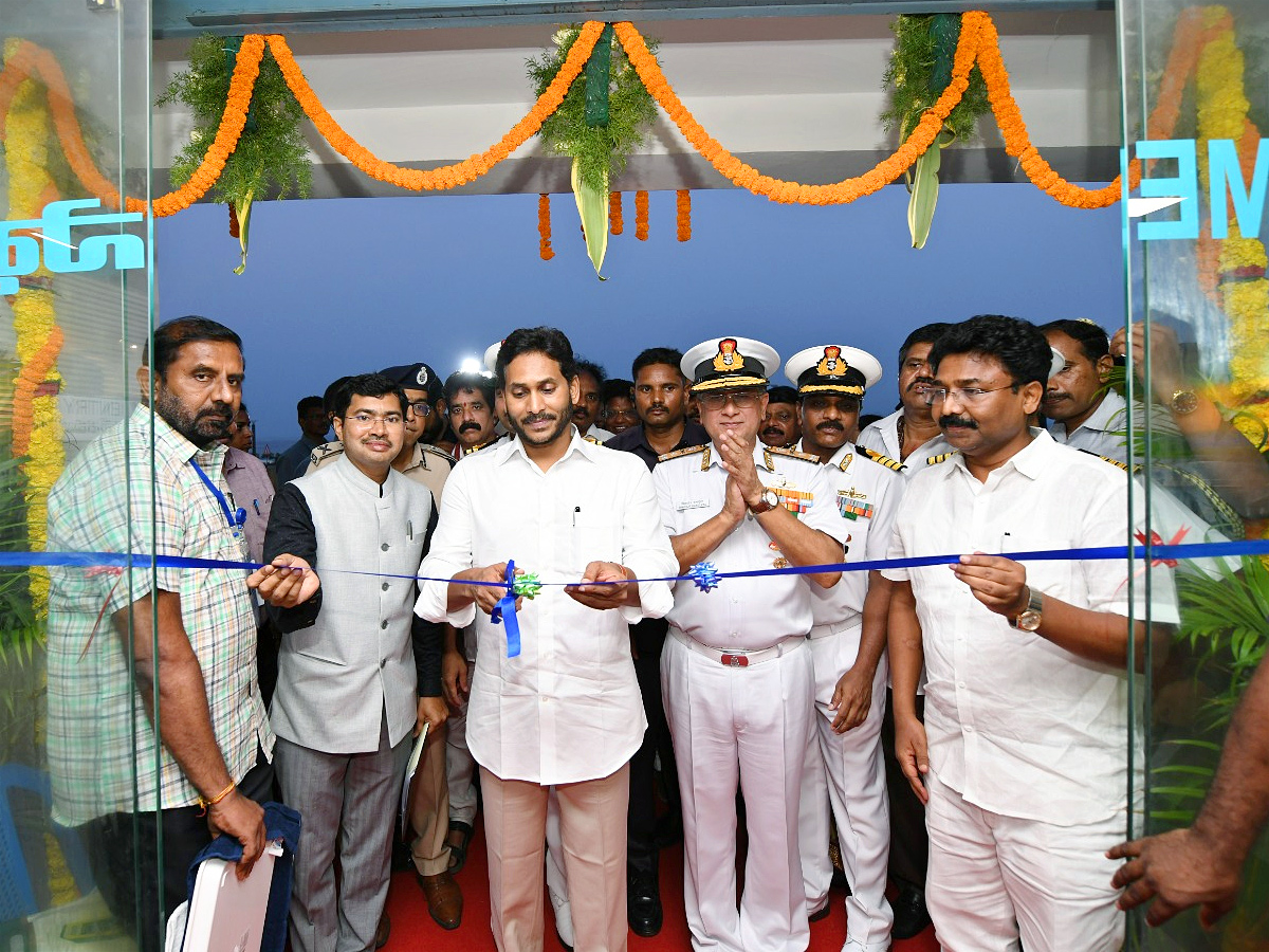 CM Jagan Visakhapatnam Tour Photos - Sakshi39