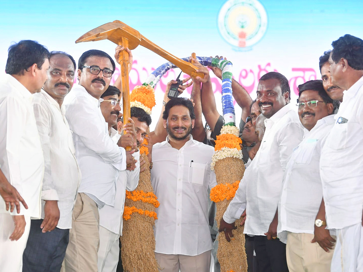 AP CM YS Jagan Kavali Tour Nellore District Photos - Sakshi10