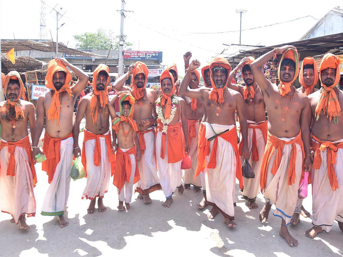 Kondagattu Anjaneya Swamy Temple - Sakshi10