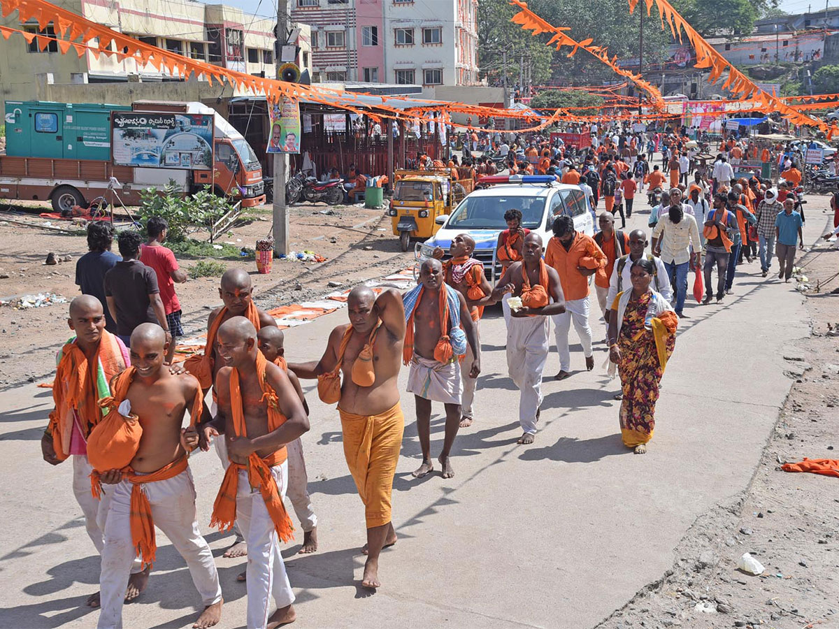 Kondagattu Anjaneya Swamy Temple - Sakshi17