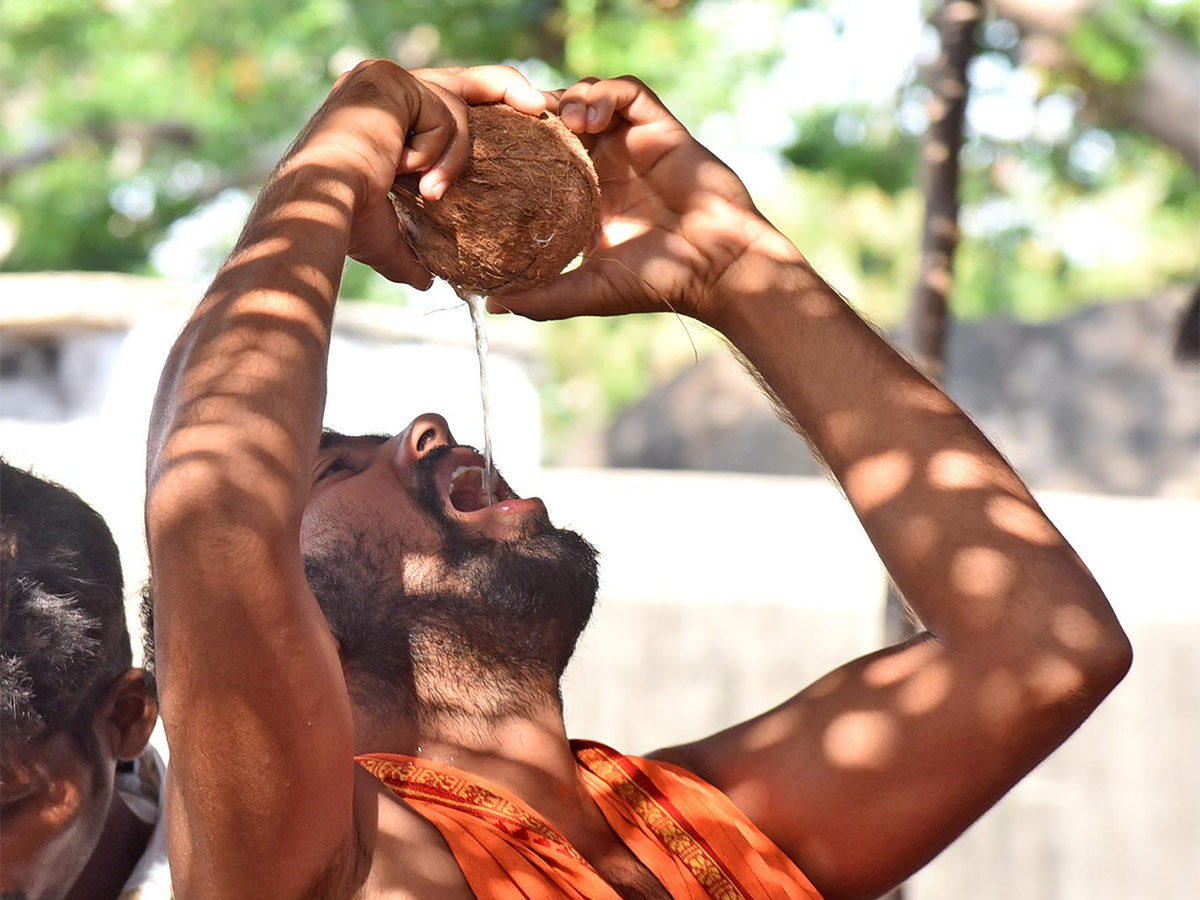 Kondagattu Anjaneya Swamy Temple - Sakshi18