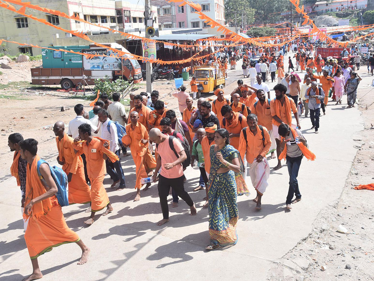 Kondagattu Anjaneya Swamy Temple - Sakshi36