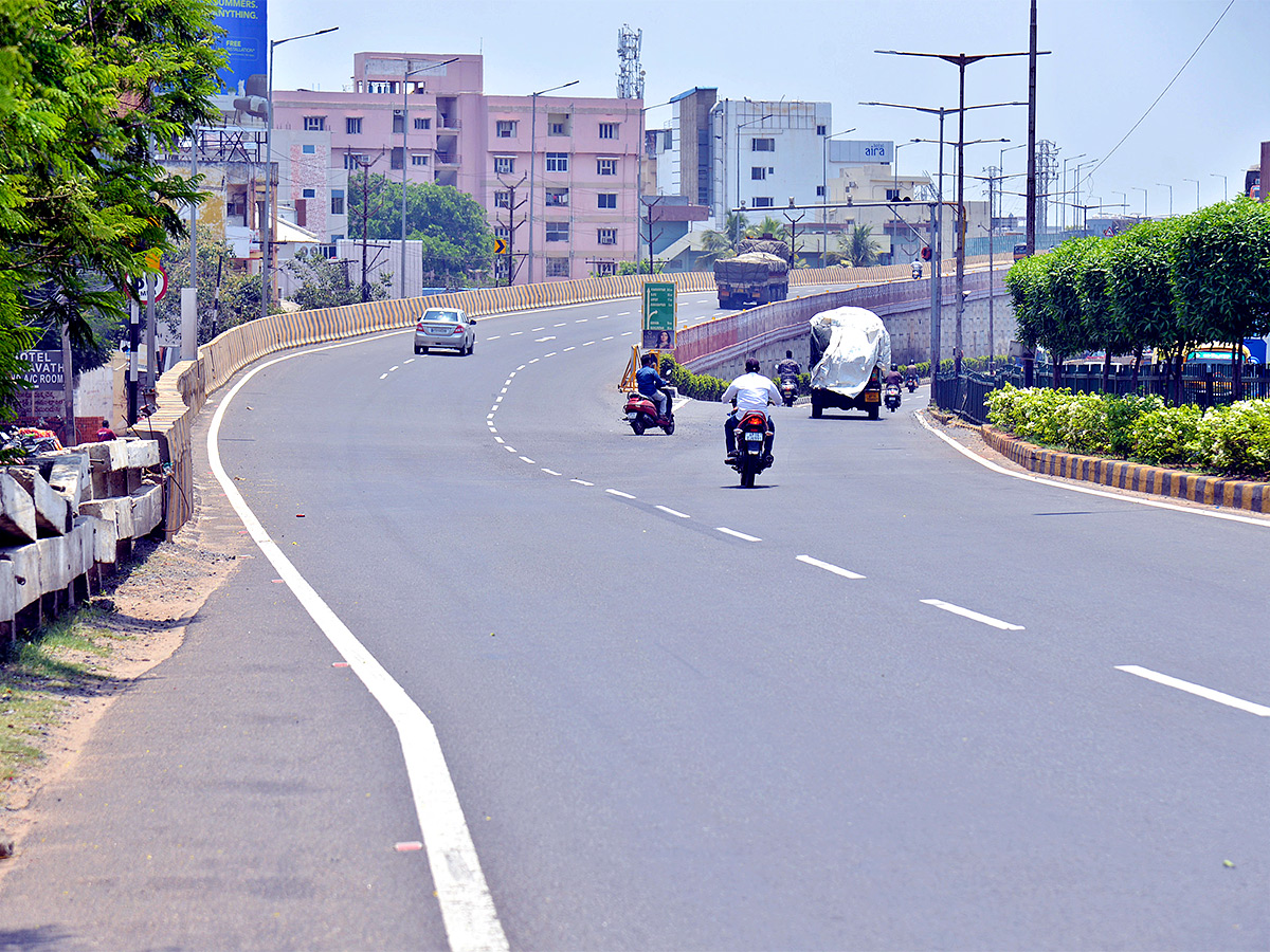 Extreme Temperature Heat Waves Andhra Pradesh And Telangana - Sakshi20