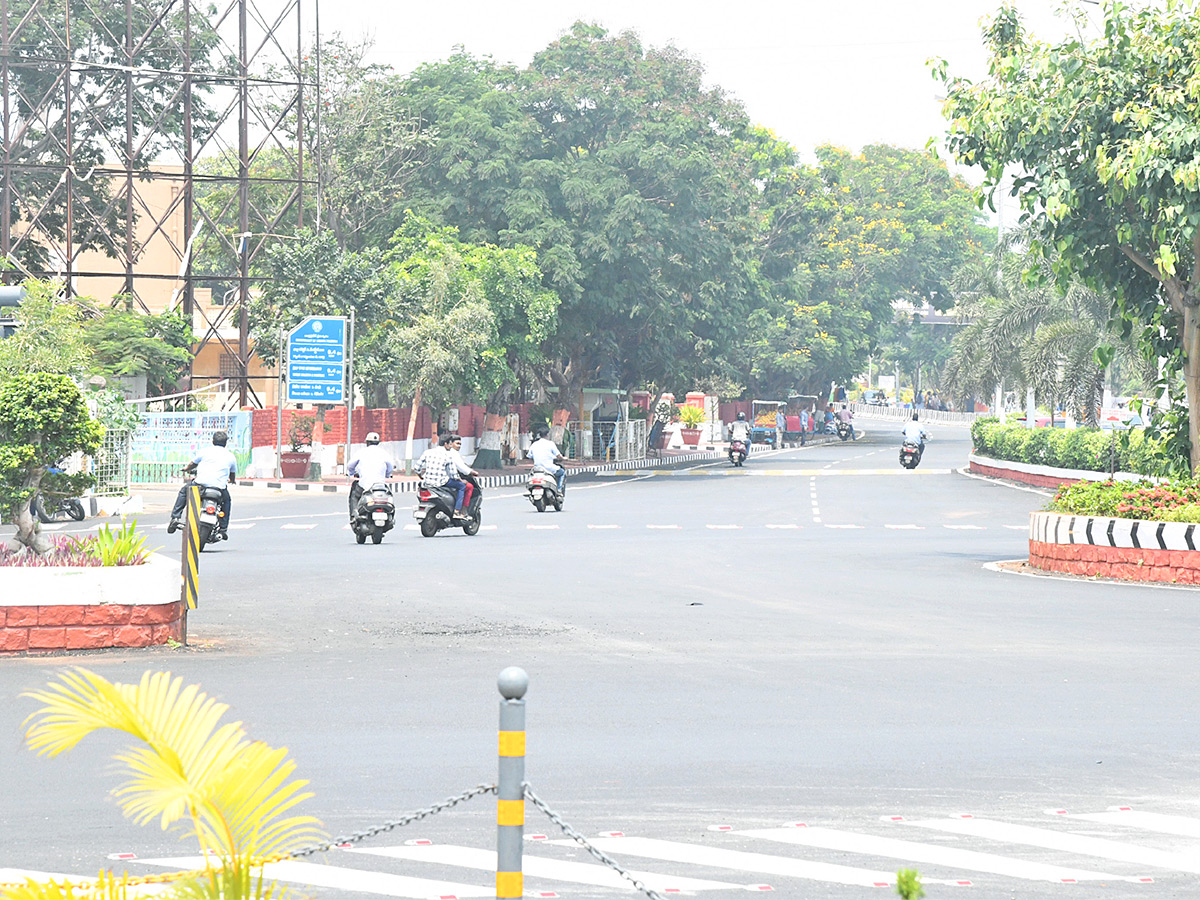 Extreme Temperature Heat Waves Andhra Pradesh And Telangana - Sakshi4