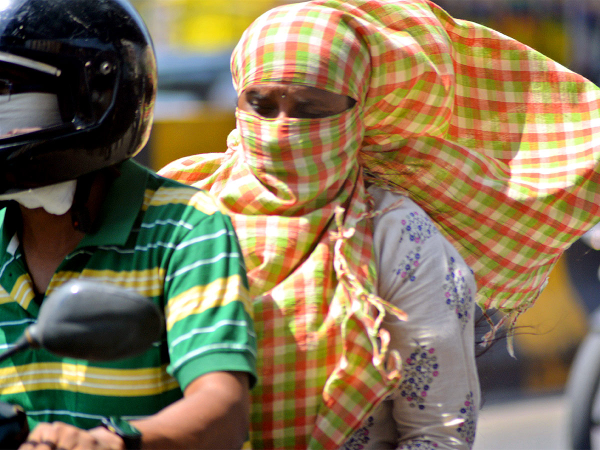 Extreme Temperature Heat Waves Andhra Pradesh And Telangana - Sakshi7