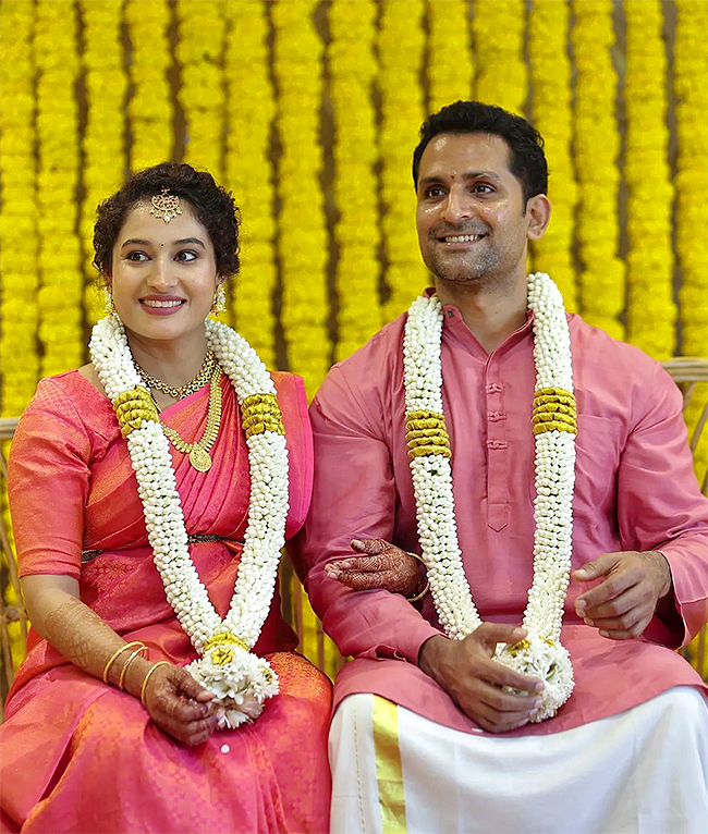 Celebrity Couples Family photos - Sakshi11