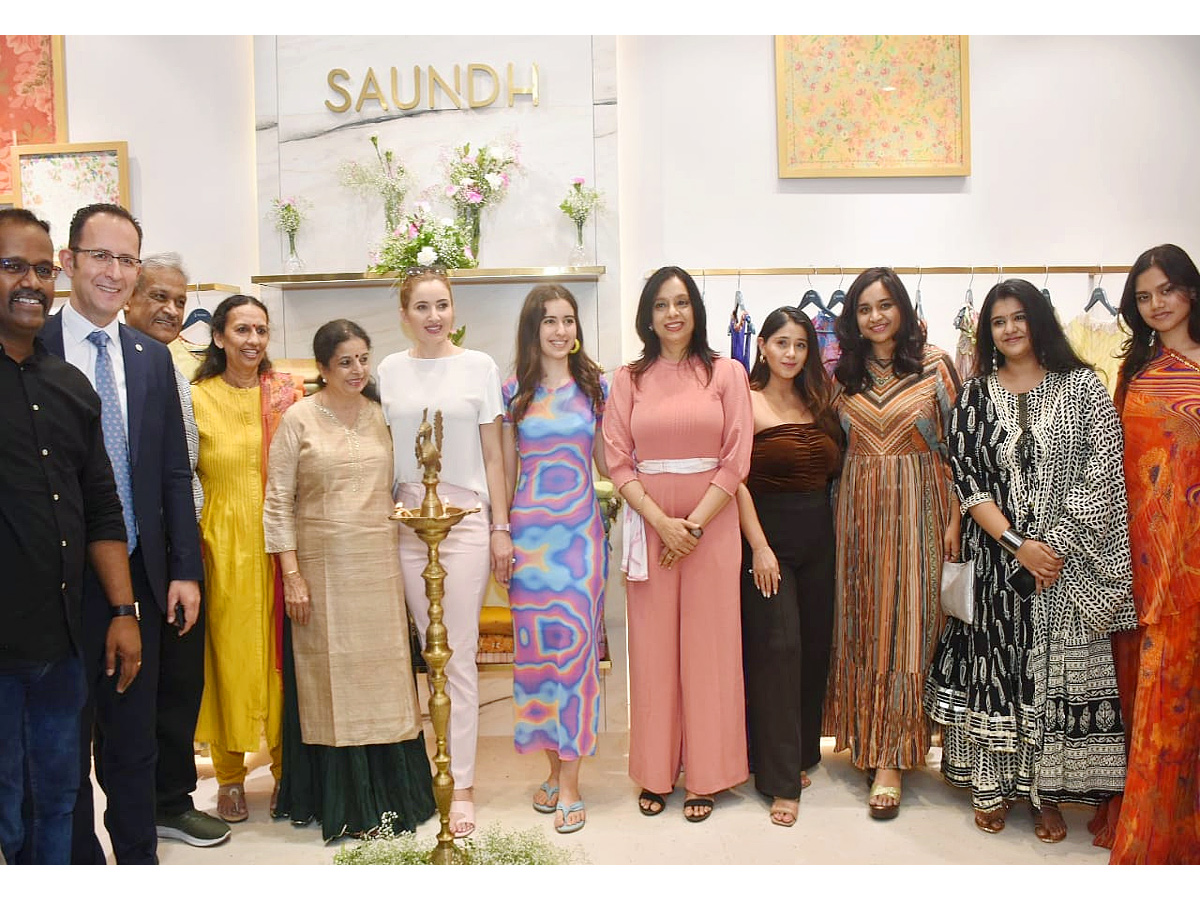 Models opening cloth store Photos - Sakshi3