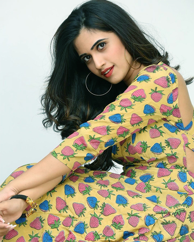 sravanthi chokarapu latest photoshoot - Sakshi13