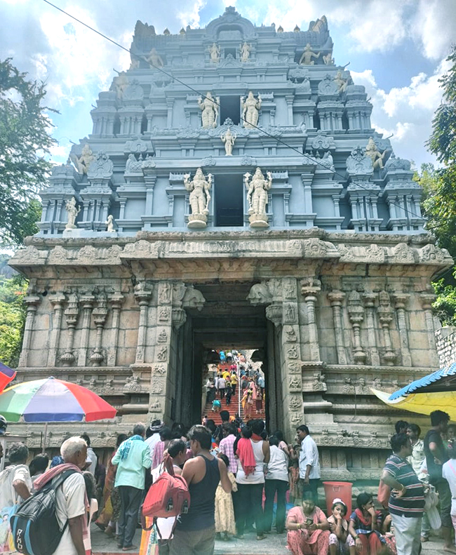 Devotees Rush At Tirumala Photos Gallery - Sakshi12