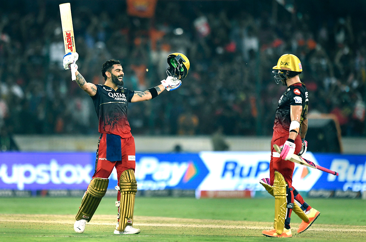 virat kohli 100 celebration Sunrisers Hyderabad cricket match pics - Sakshi12