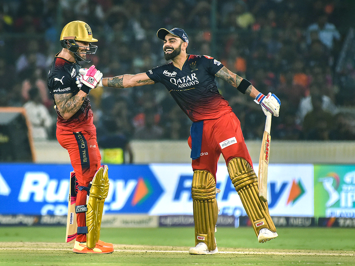 virat kohli 100 celebration Sunrisers Hyderabad cricket match pics - Sakshi13