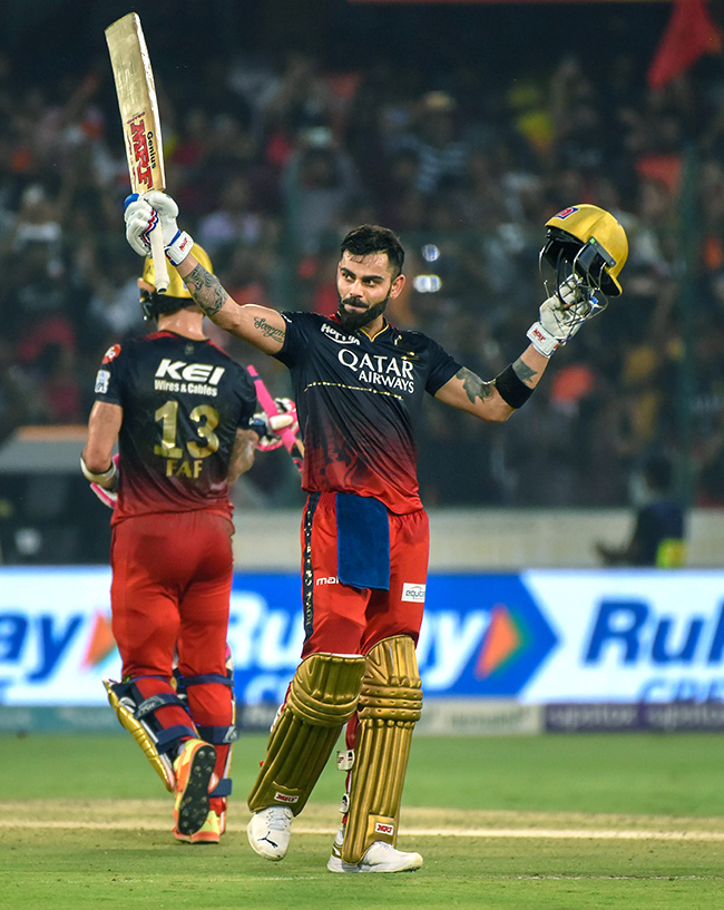 virat kohli 100 celebration Sunrisers Hyderabad cricket match pics - Sakshi25