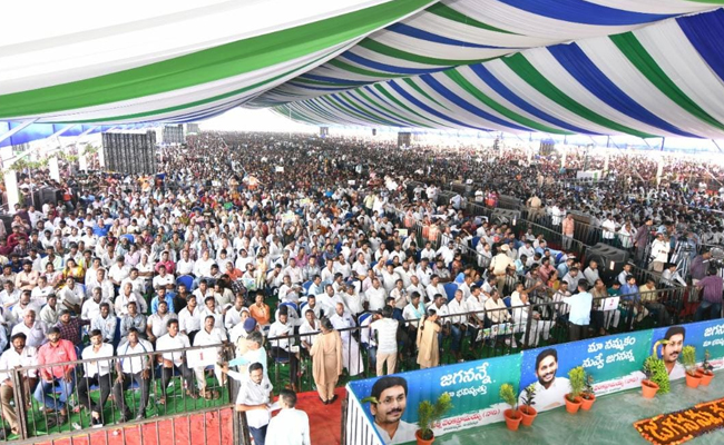 CM YS Jagan Machilipatnam Public Meeting Photos - Sakshi2