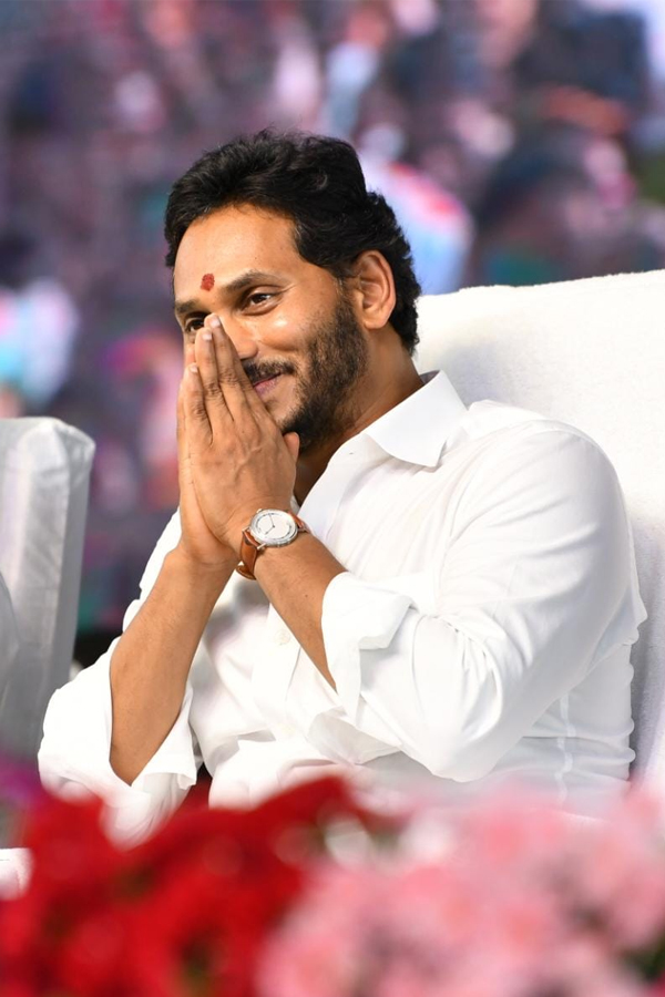 CM YS Jagan Machilipatnam Public Meeting Photos - Sakshi4