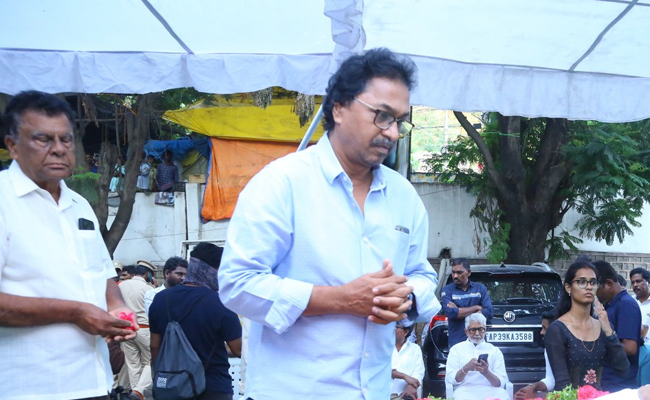 Tollywood Actors Condolences To Sarath Babu Photos - Sakshi10