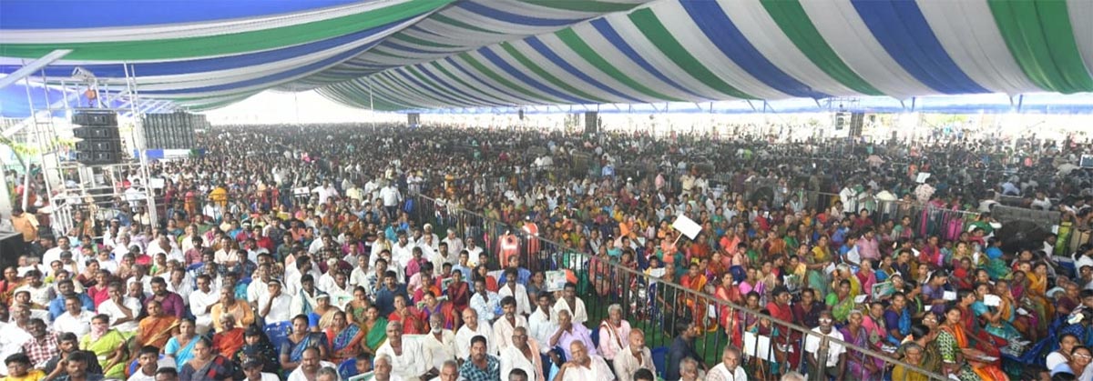 Machilipatnam: Huge Crowd Attend CM Jagan public meeting Photos - Sakshi23