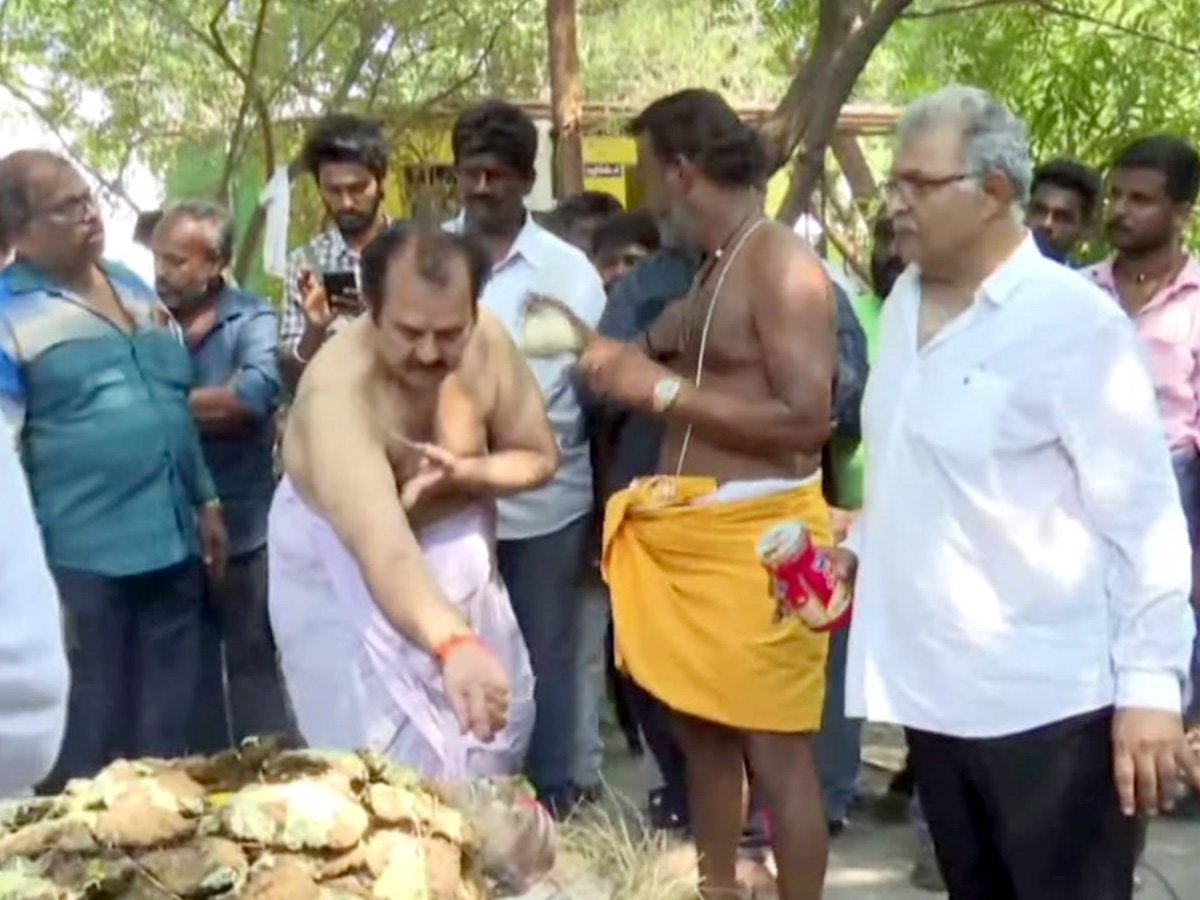 Sarath Babu Funeral in Chennai Photos - Sakshi4