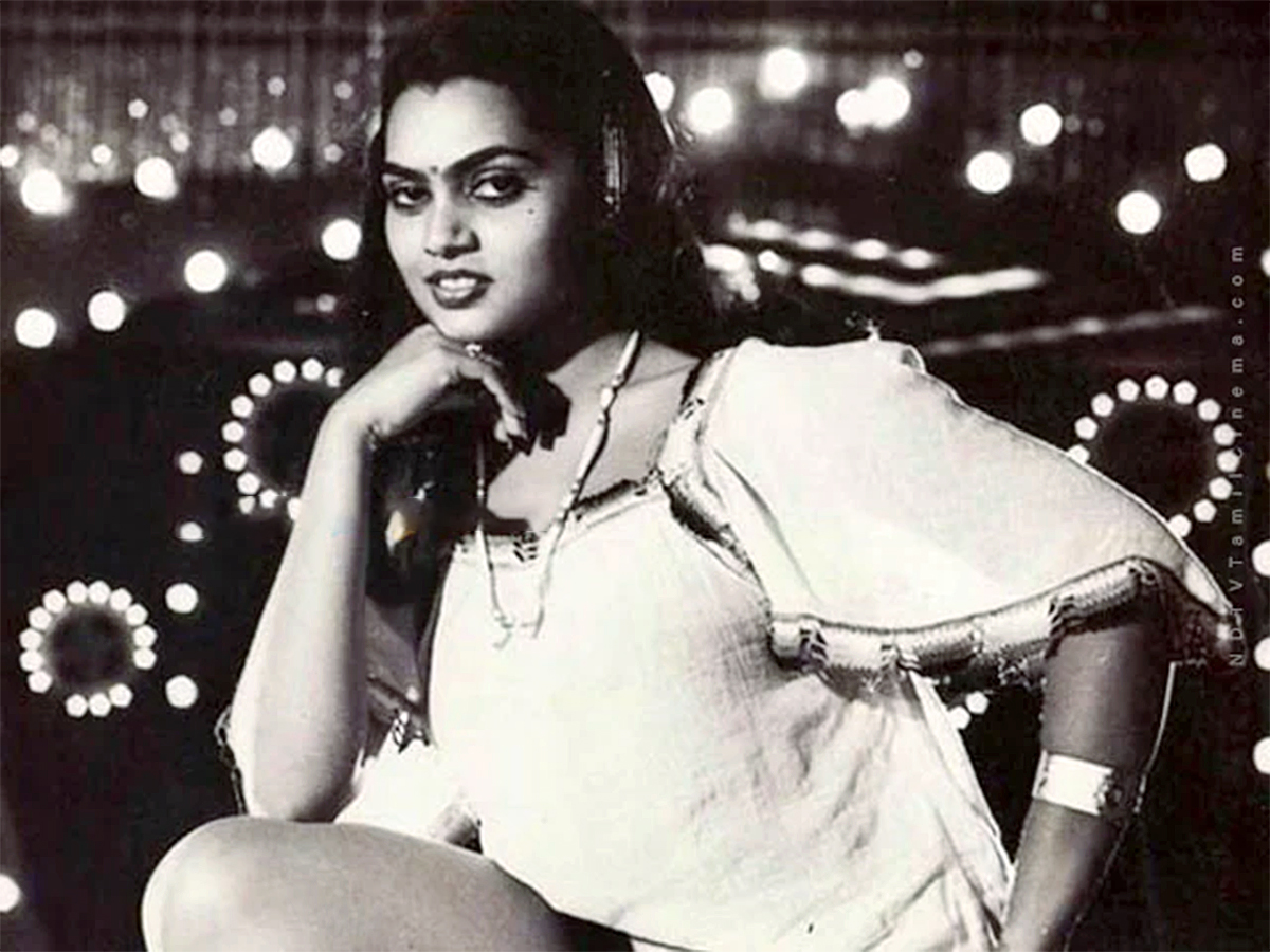 actress silk smitha unseen photos - Sakshi23