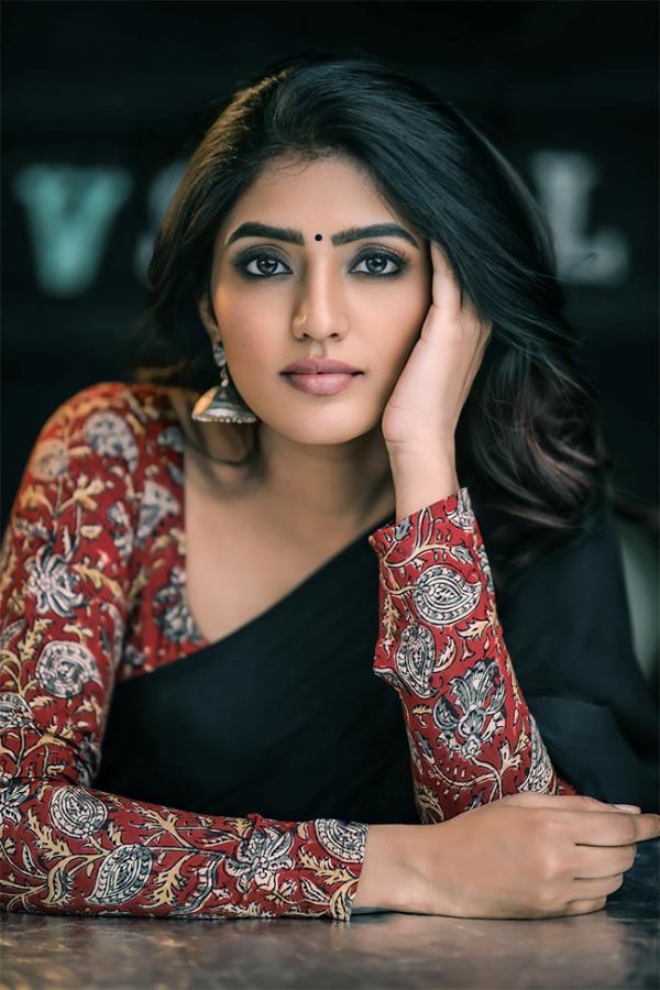 Tollywood Actress Eesha Rebba Latest Images - Sakshi17