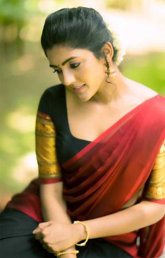 Tollywood Actress Eesha Rebba Latest Images - Sakshi6