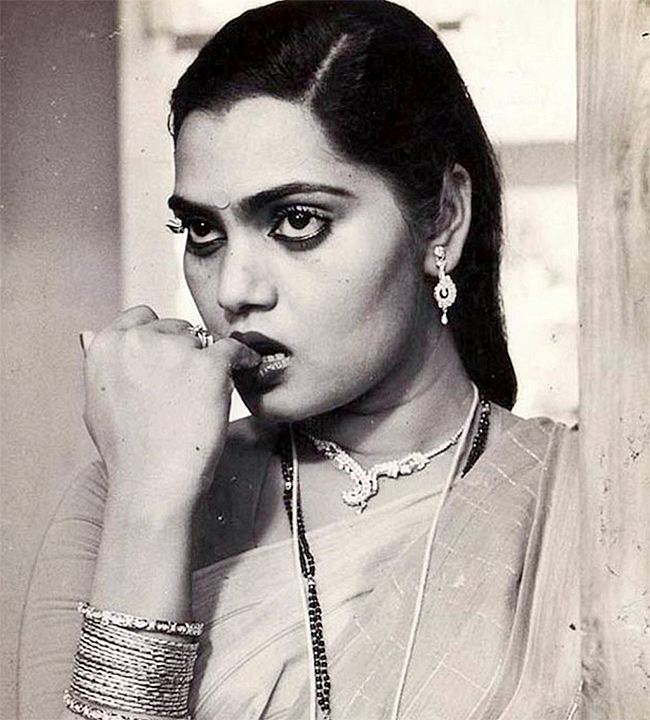 actress silk smitha unseen photos - Sakshi27