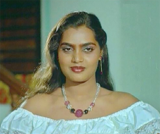 actress silk smitha unseen photos - Sakshi3