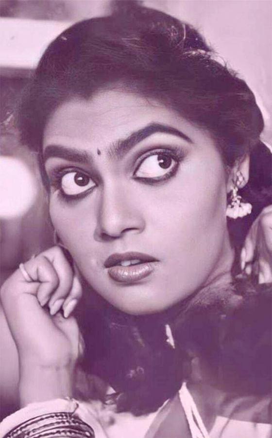 actress silk smitha unseen photos - Sakshi10