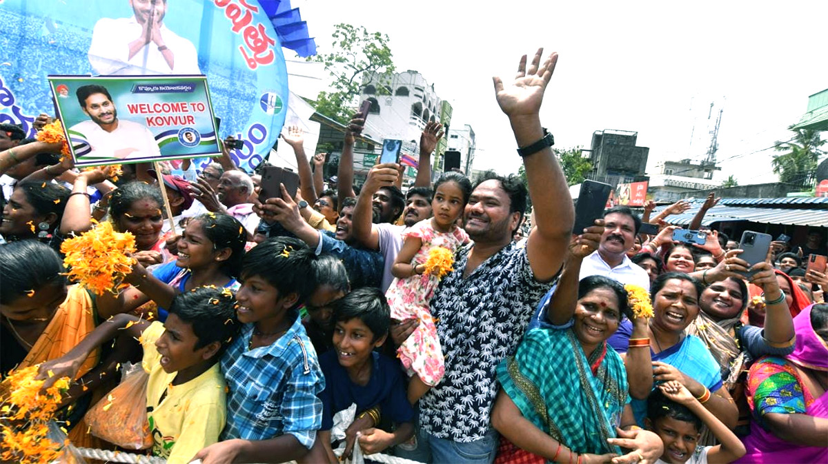 CM YS Jagan East Godavari Kovvur Tour Photos - Sakshi28