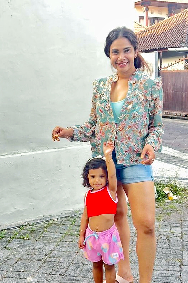 Hariteja vacation photos with family and daughter Photos - Sakshi13