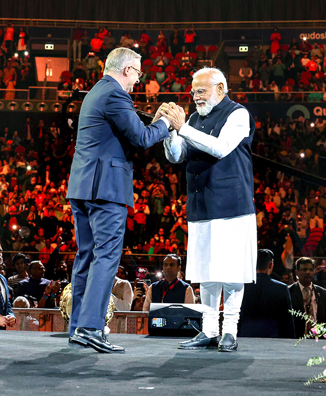 Prime Minister Narendra Modi addresses the Indian community programme in Sydney - Sakshi13