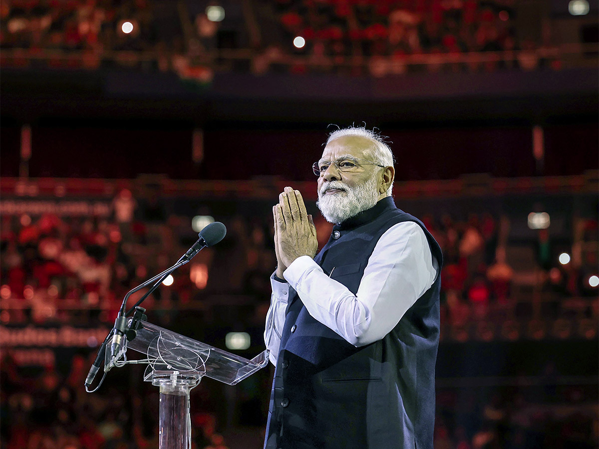 Prime Minister Narendra Modi addresses the Indian community programme in Sydney - Sakshi30