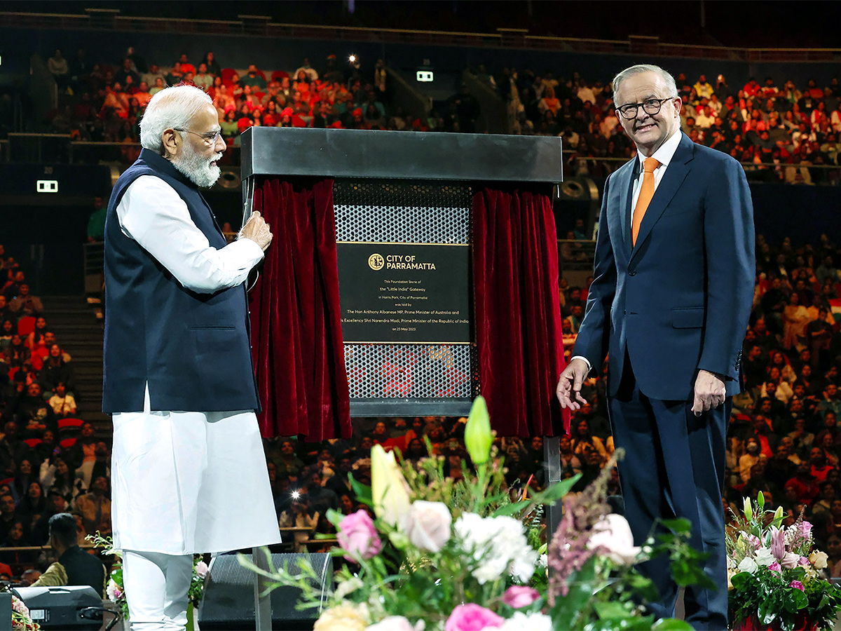 Prime Minister Narendra Modi addresses the Indian community programme in Sydney - Sakshi31