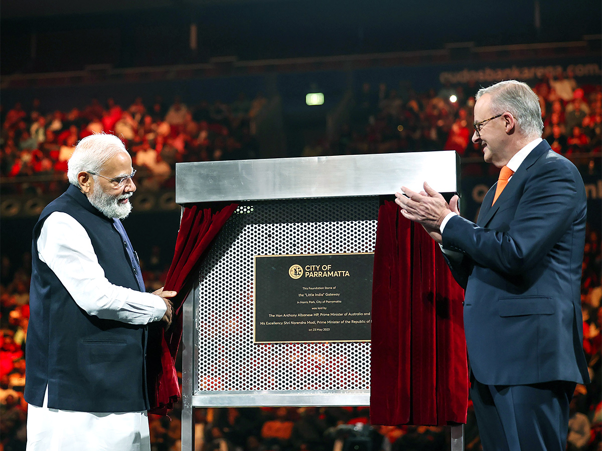 Prime Minister Narendra Modi addresses the Indian community programme in Sydney - Sakshi32