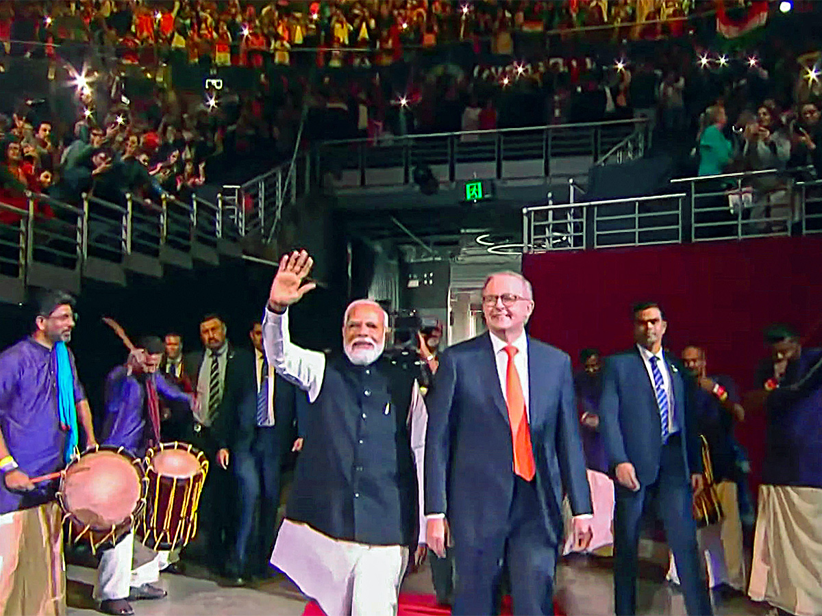 Prime Minister Narendra Modi addresses the Indian community programme in Sydney - Sakshi39