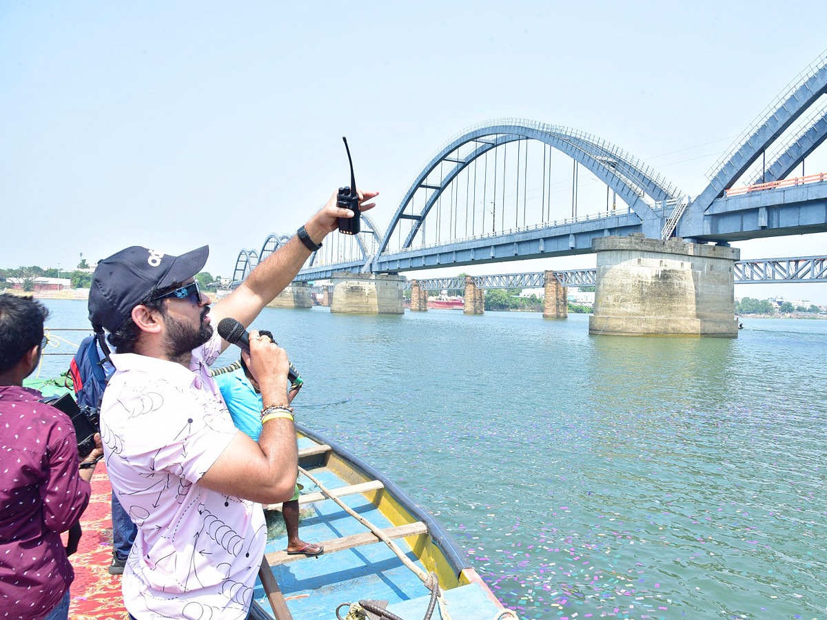 Tiger Nageswara Rao first look launch event at the iconic Havelock Bridge Photos - Sakshi15