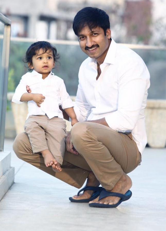 gopichand wife and son photos - Sakshi11