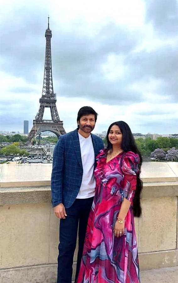 hero gopichand family photos latest - Sakshi8