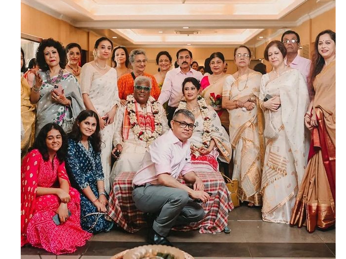 Actor Ashish Vidyarthi Ties The Knot With Rupali Barua Photos - Sakshi4