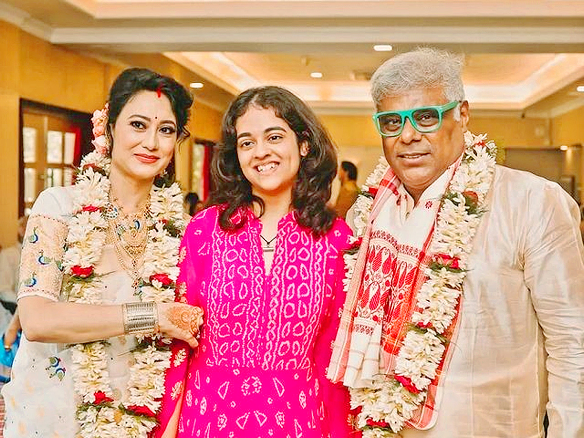 Actor Ashish Vidyarthi Ties The Knot With Rupali Barua Photos - Sakshi7