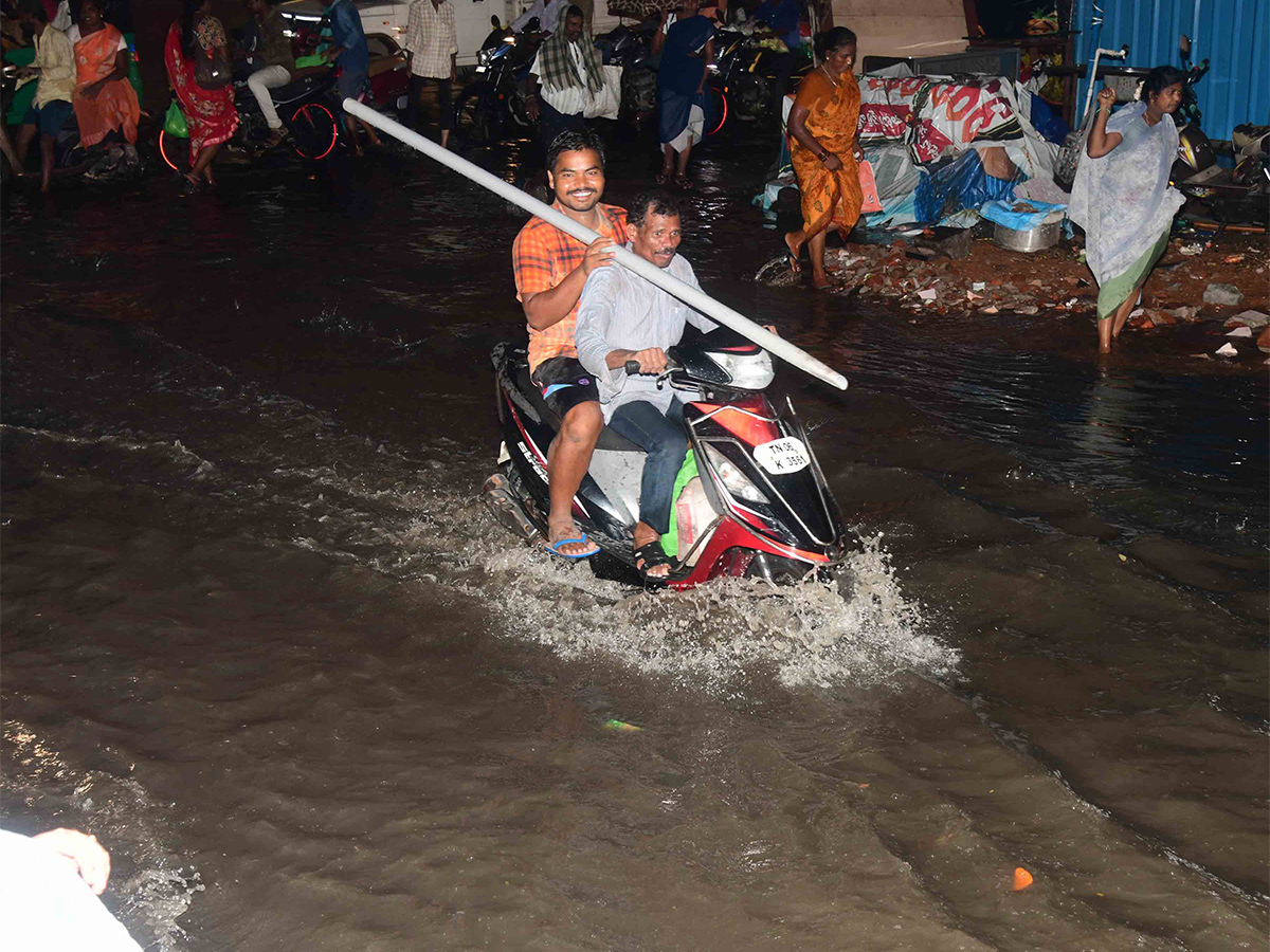 heavy rain in tirupati today photos - Sakshi22