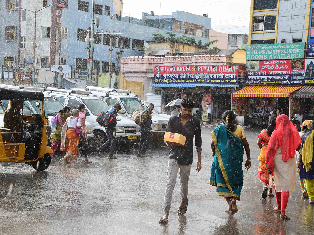 heavy rains in tirupathi - Sakshi4