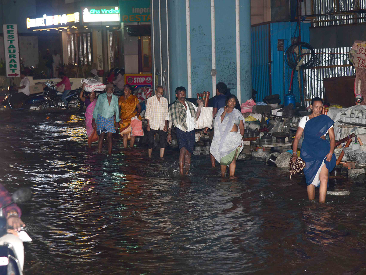 tirupati heavy rains - Sakshi5