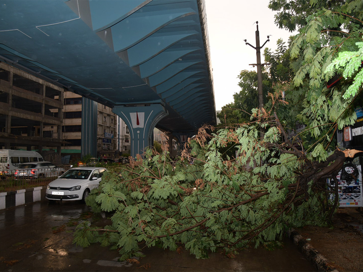 tirumala tirupati heavy rains - Sakshi7