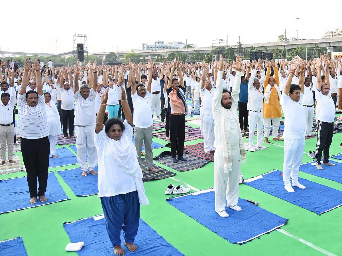 Yoga Mahotsav held at Parade Grounds Photos - Sakshi12