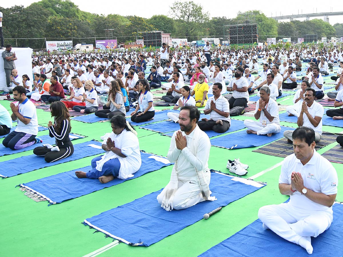 Yoga Mahotsav held at Parade Grounds Photos - Sakshi14