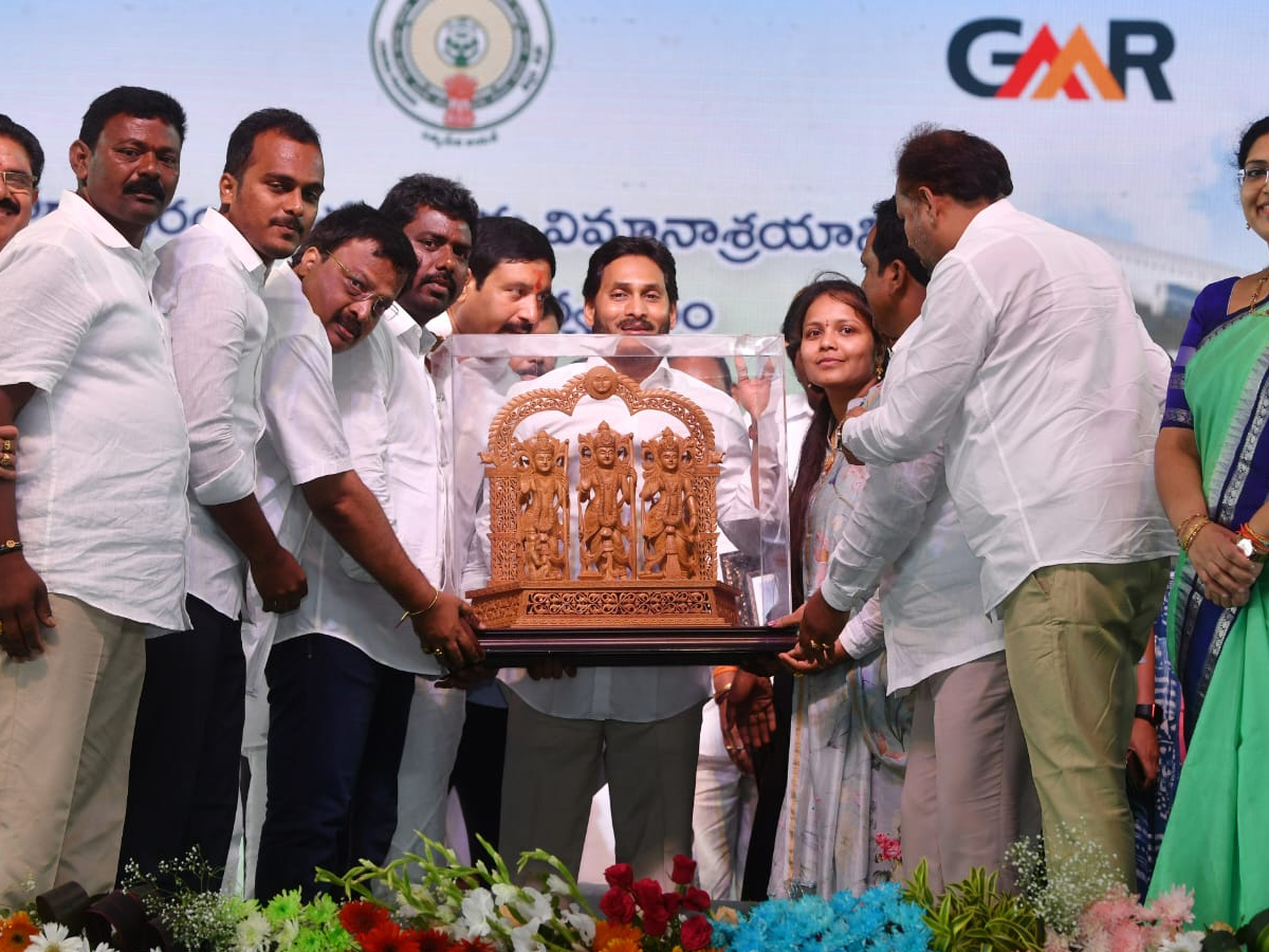 AP CM YS Jagan Lays Foundation Stone For Bhogapuram Airport Photos - Sakshi4