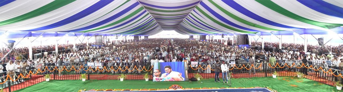 CM YS Jagan Lays Foundation Stone For Bhogapuram Airport Photos - Sakshi19