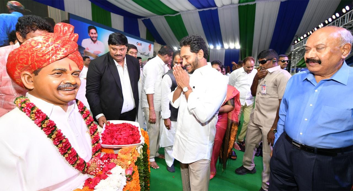 CM YS Jagan Lays Foundation Stone For Bhogapuram Airport Photos - Sakshi3